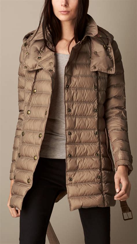 Burberry puffer coat women's